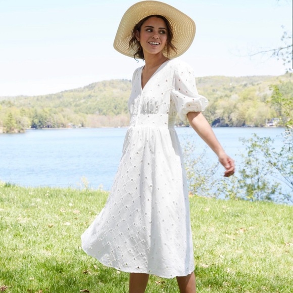 a new day Dresses & Skirts - WHITE/CREAM DRESS - Size Small